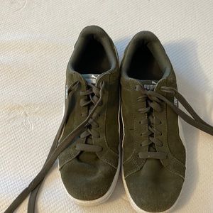 Men’s Puma sneakers size 9.5